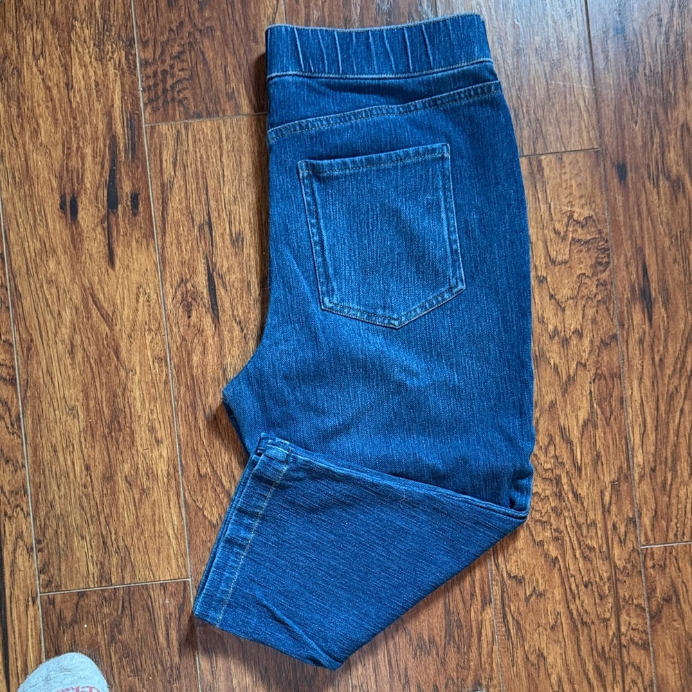 Isaac Mizrahi Blue Cropped Jeans Size 8P